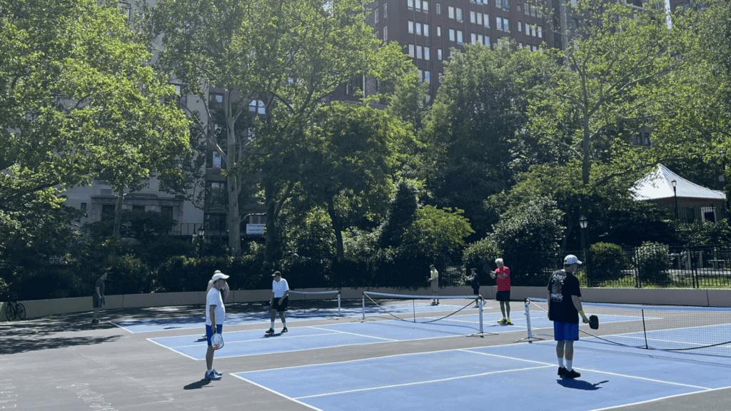 Peoples playing in carl schurz pickleball court NYC